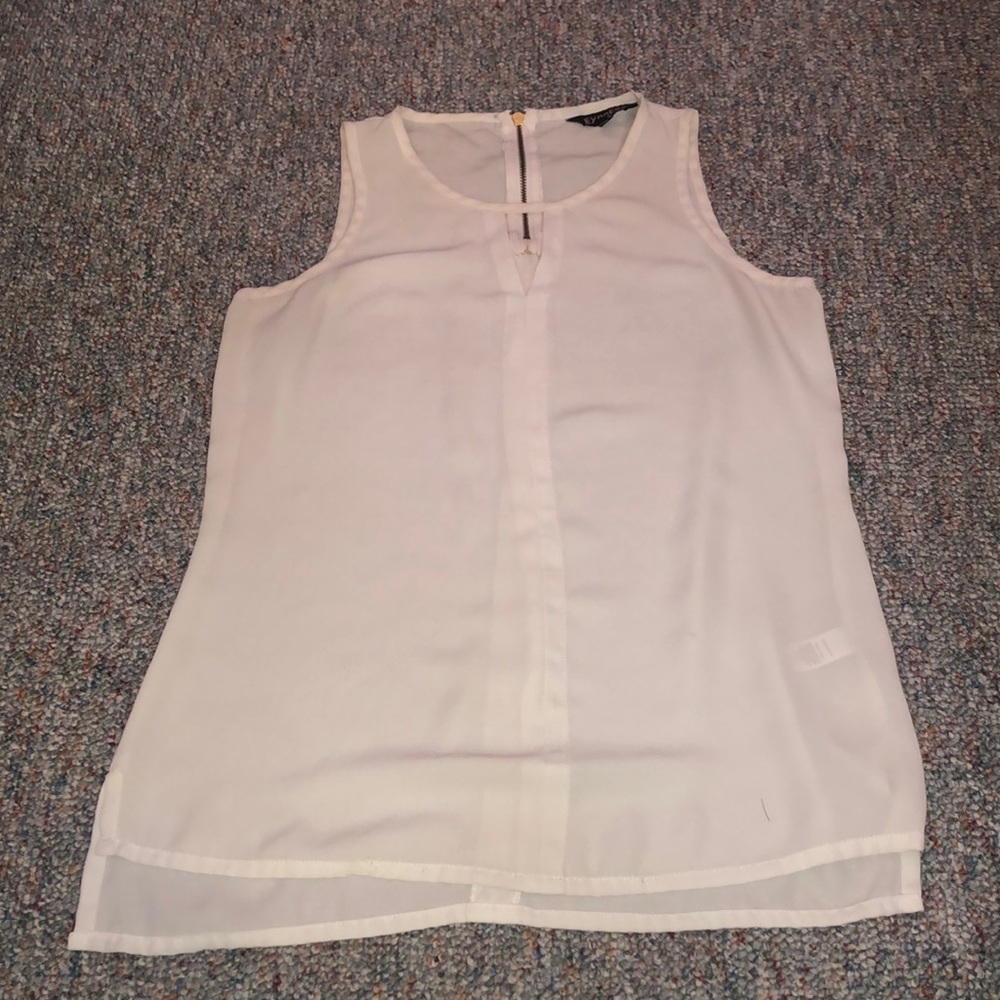 Cream/white colored top